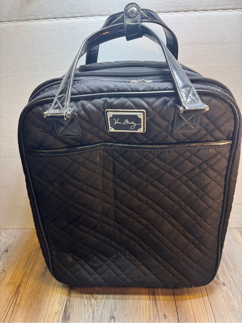 Vera Bradley Designer Classic Black Quilted Roller Suitcase Luggage Carry On 19"